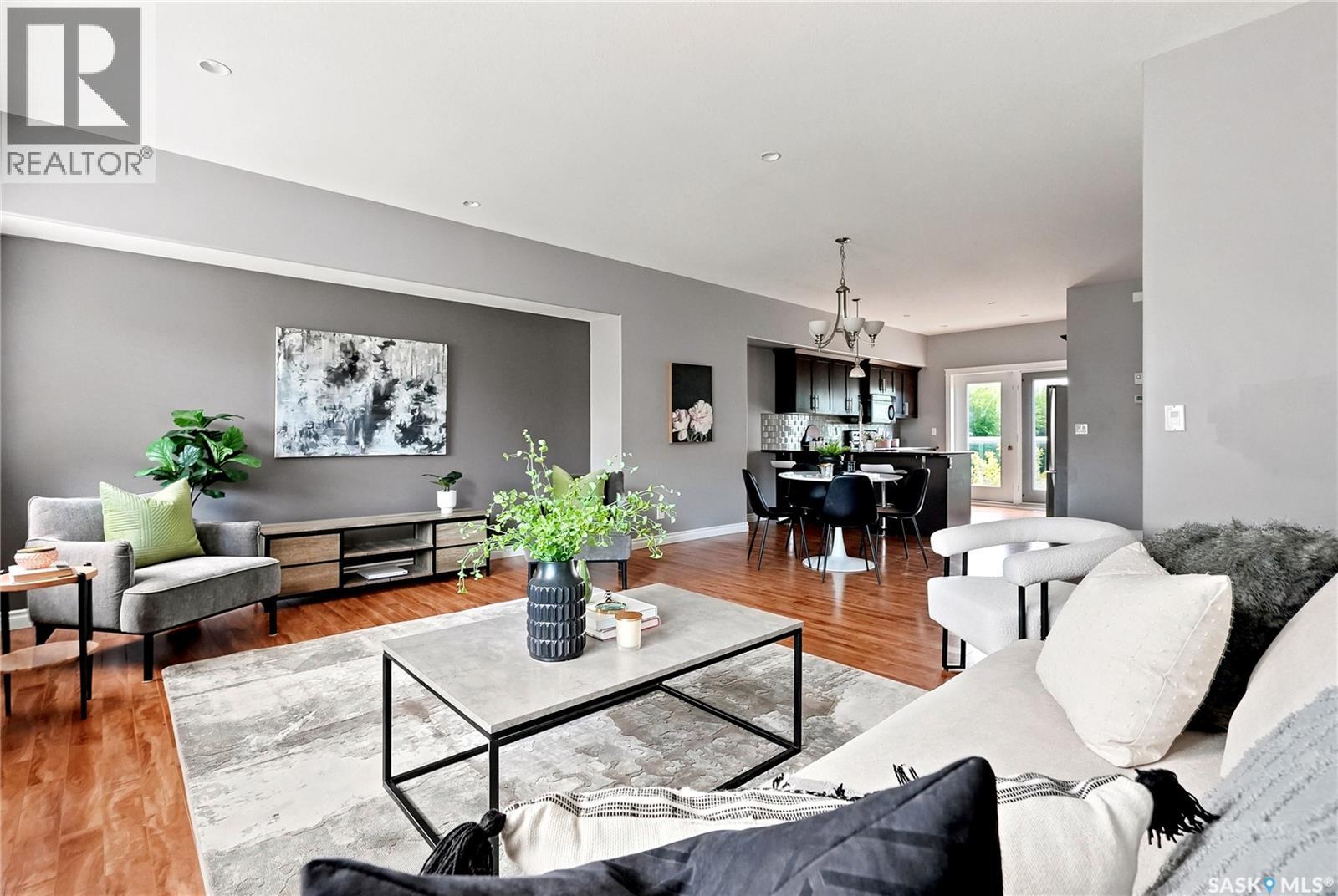 #220 212 Willis CRESCENT - 10