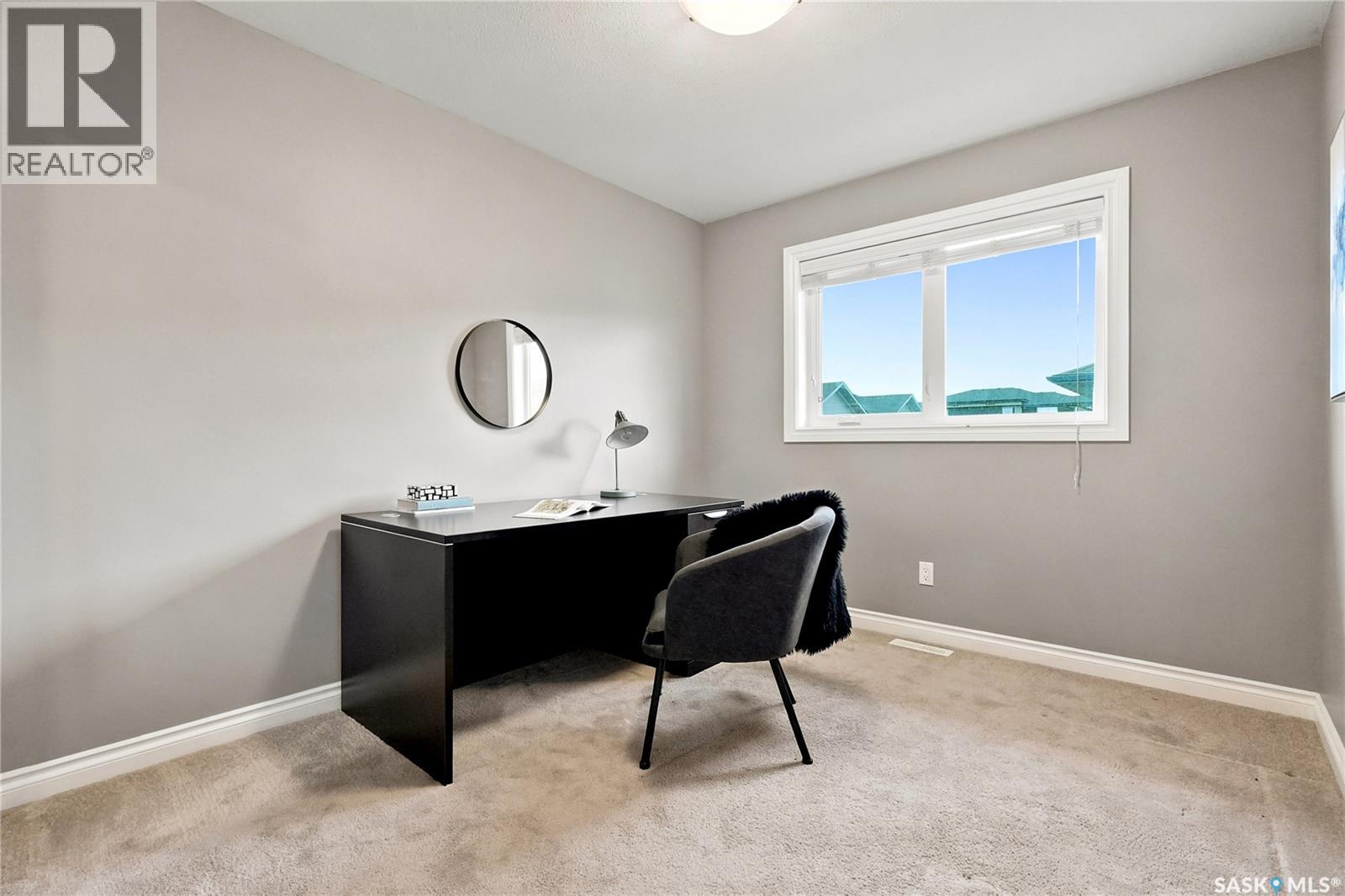 #220 212 Willis CRESCENT - 30