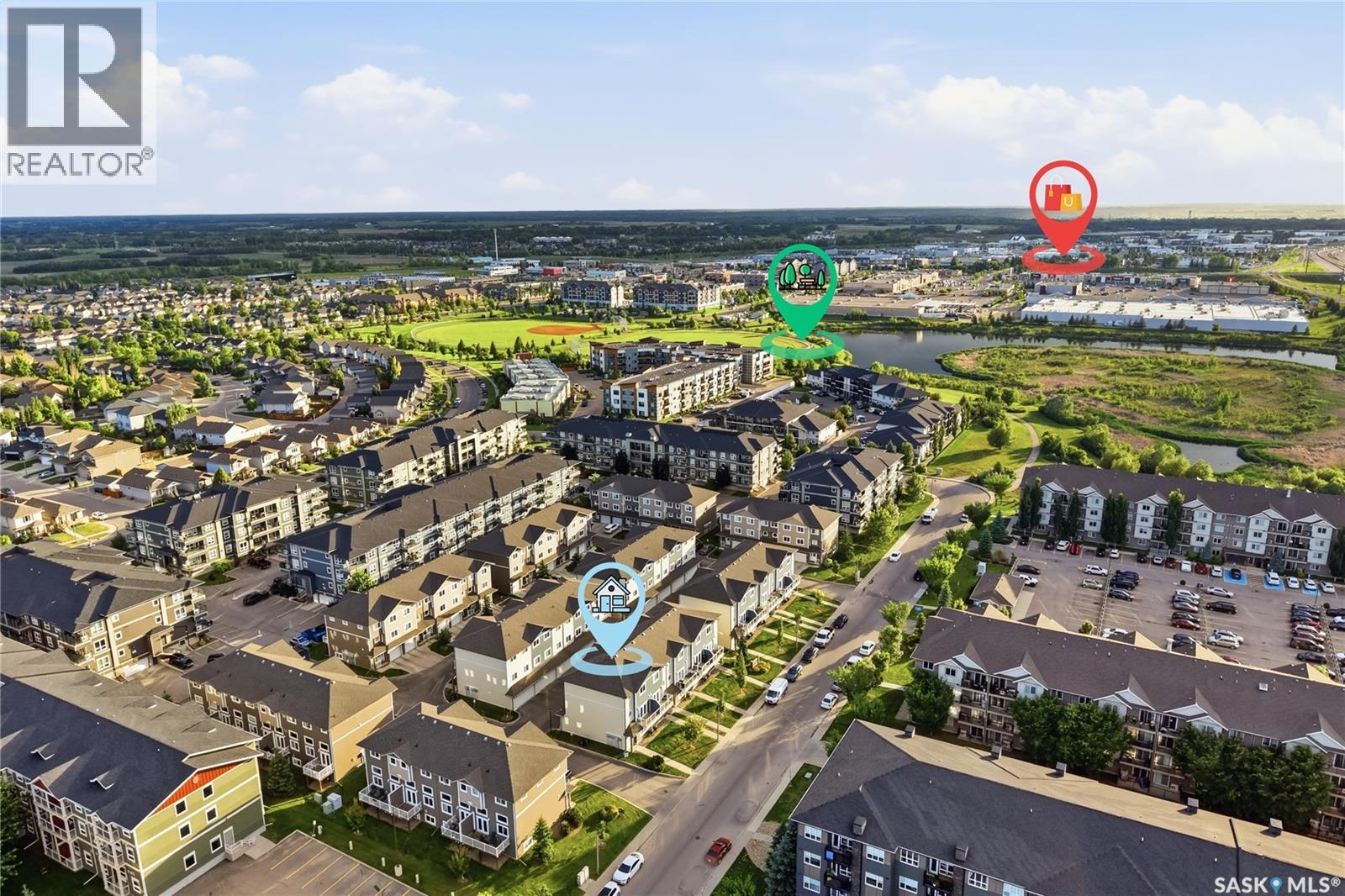 #220 212 Willis CRESCENT - 45