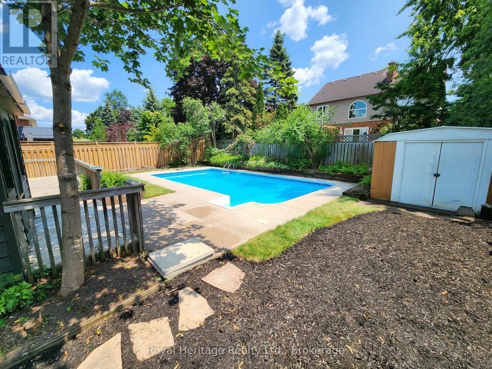 1534 SCOLLARD CRESCENT - 32