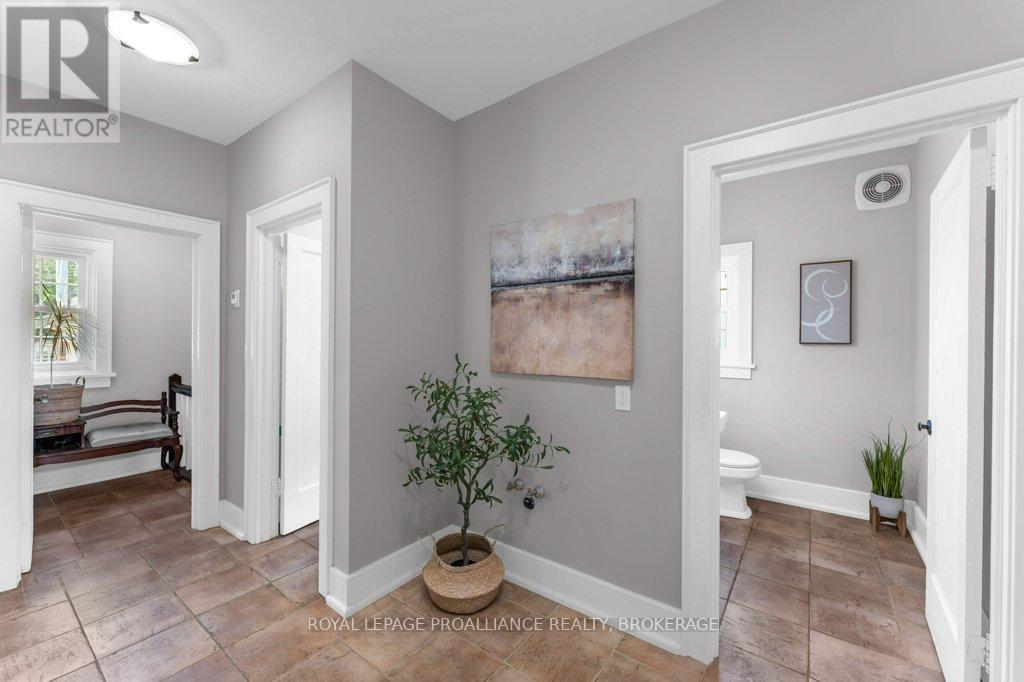 609 EARL STREET - 17