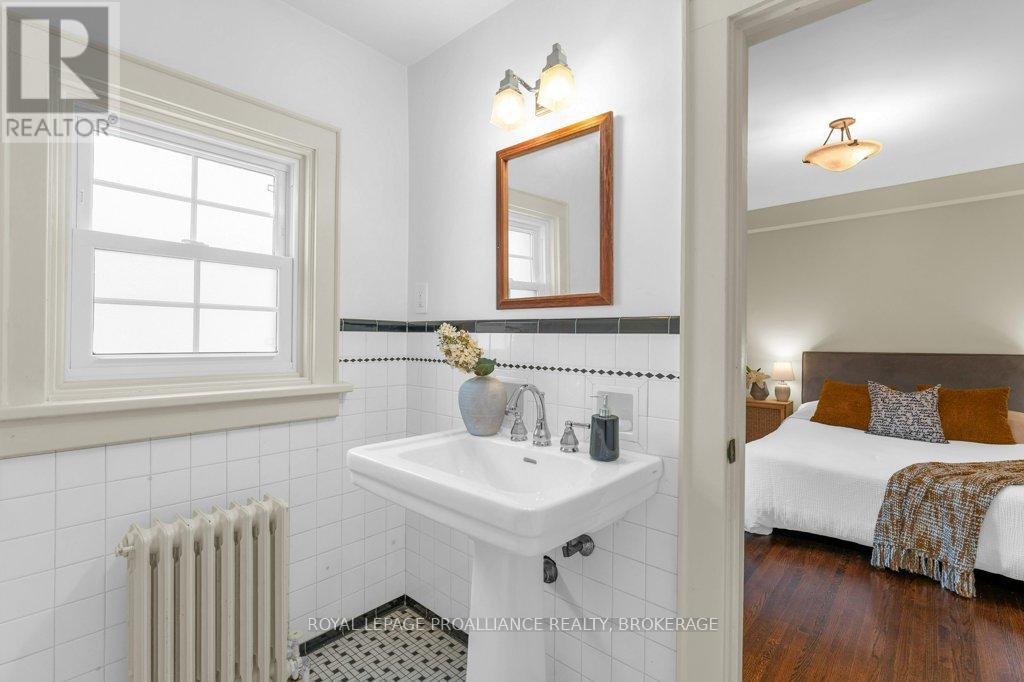 609 EARL STREET - 29