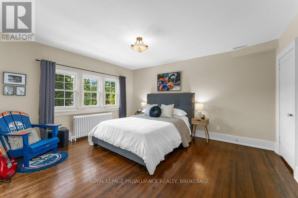 609 EARL STREET - 31