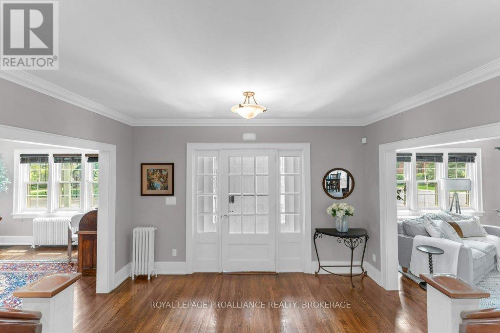 609 EARL STREET - 4