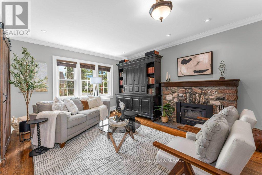 609 EARL STREET - 7