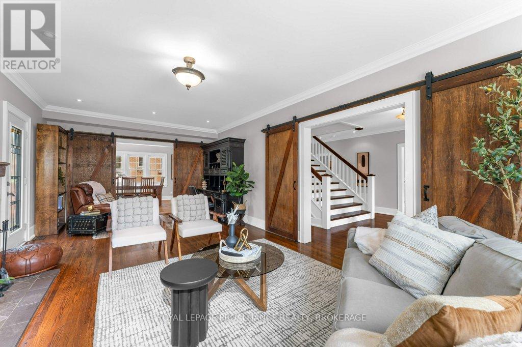 609 EARL STREET - 8