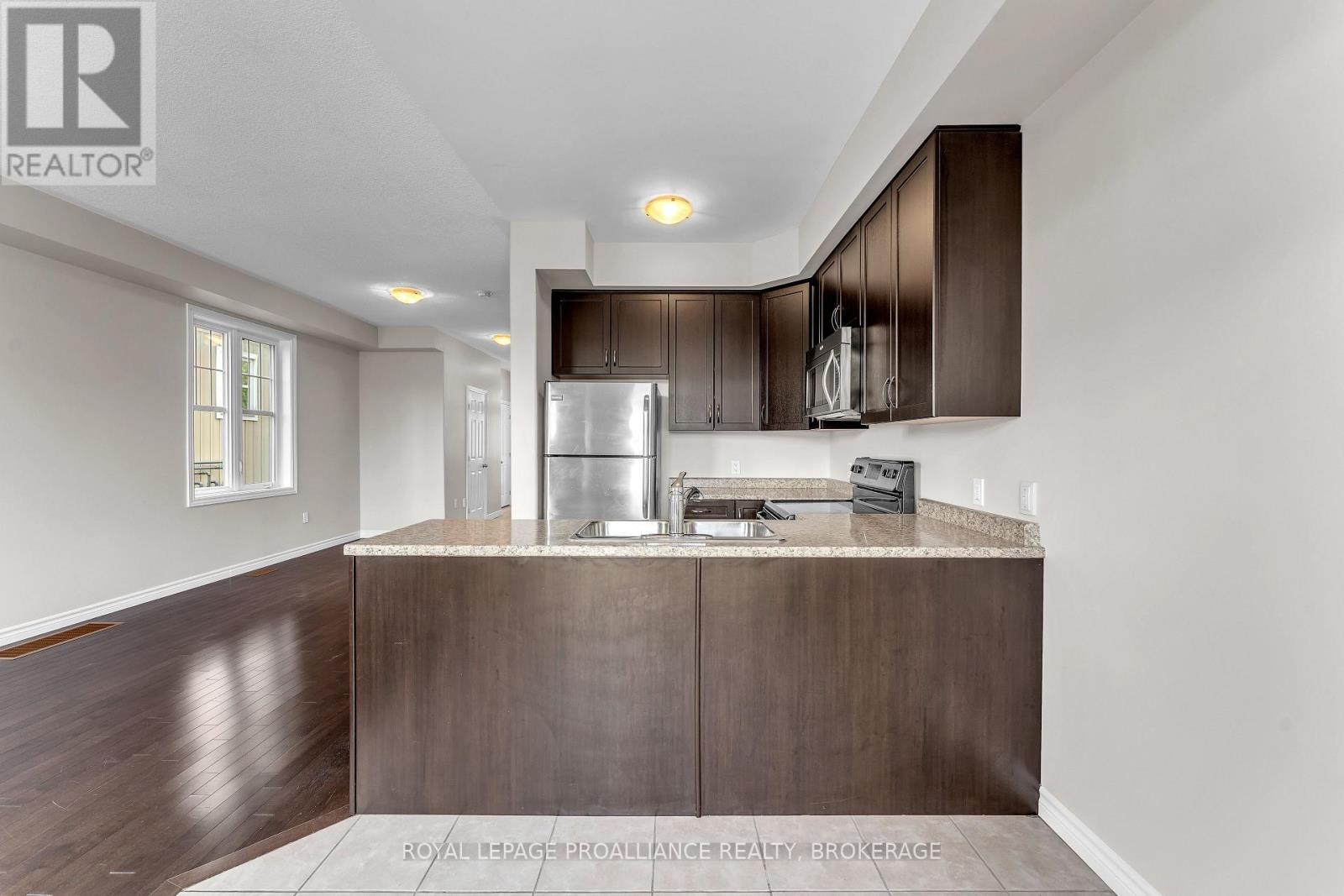 792 NEWMARKET LANE - 13