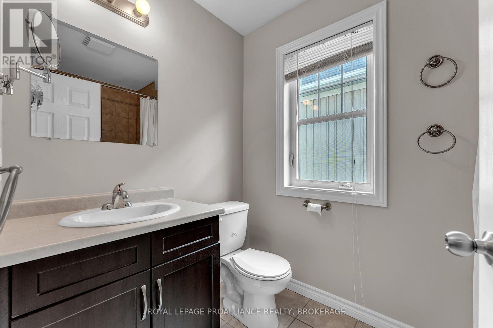 792 NEWMARKET LANE - 23