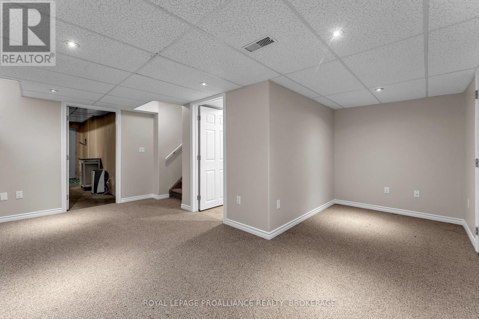 792 NEWMARKET LANE - 30