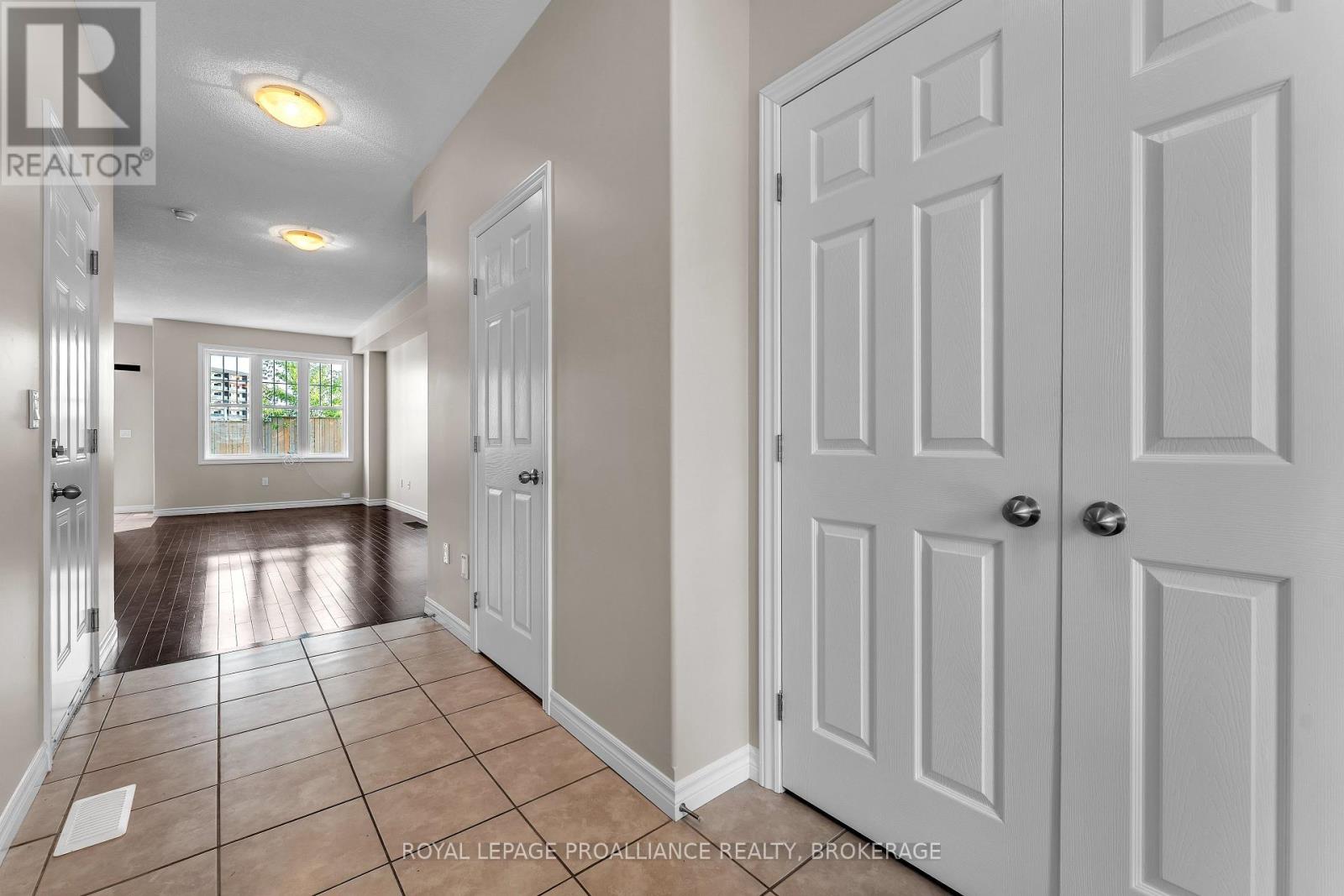 792 NEWMARKET LANE - 6