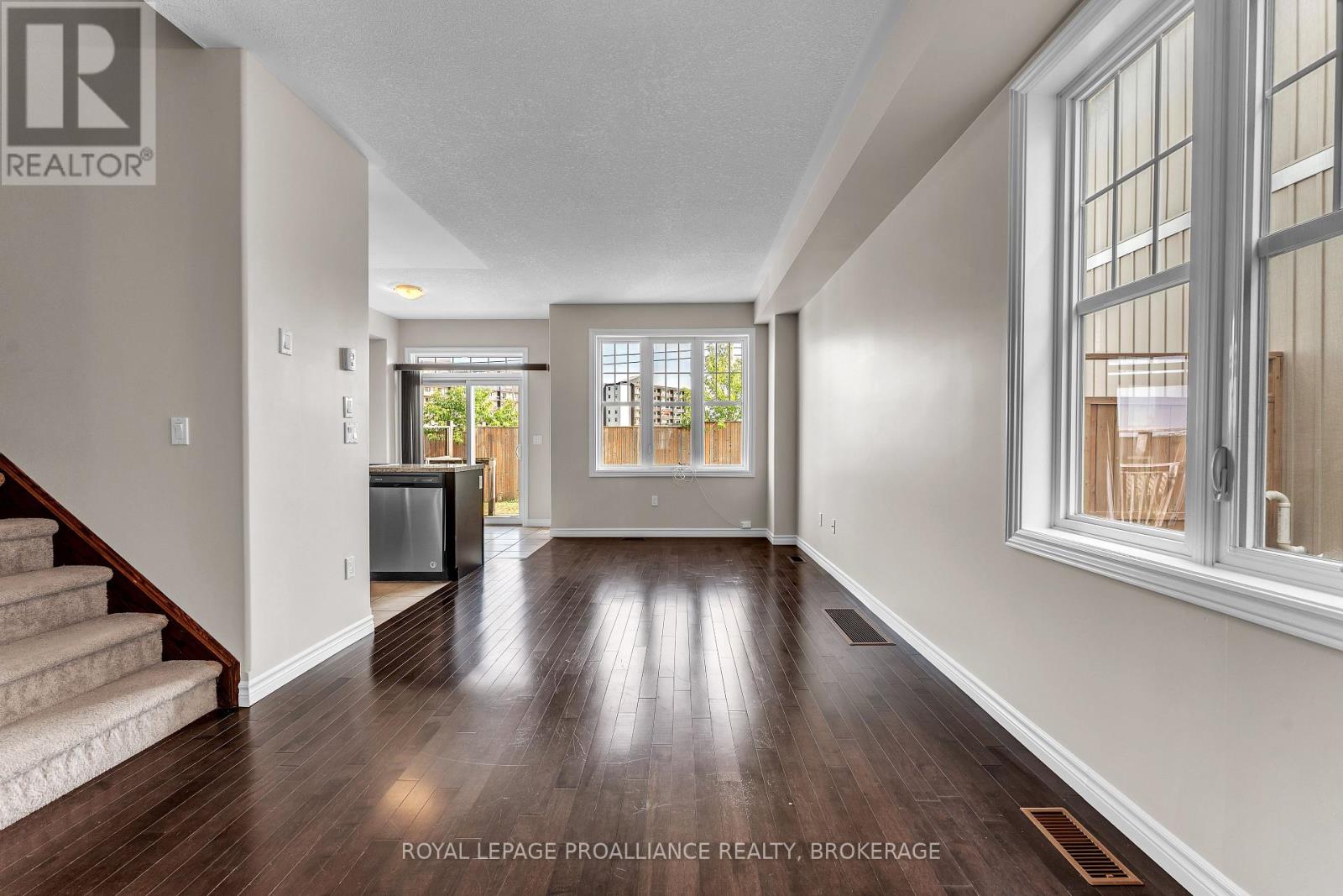 792 NEWMARKET LANE - 7