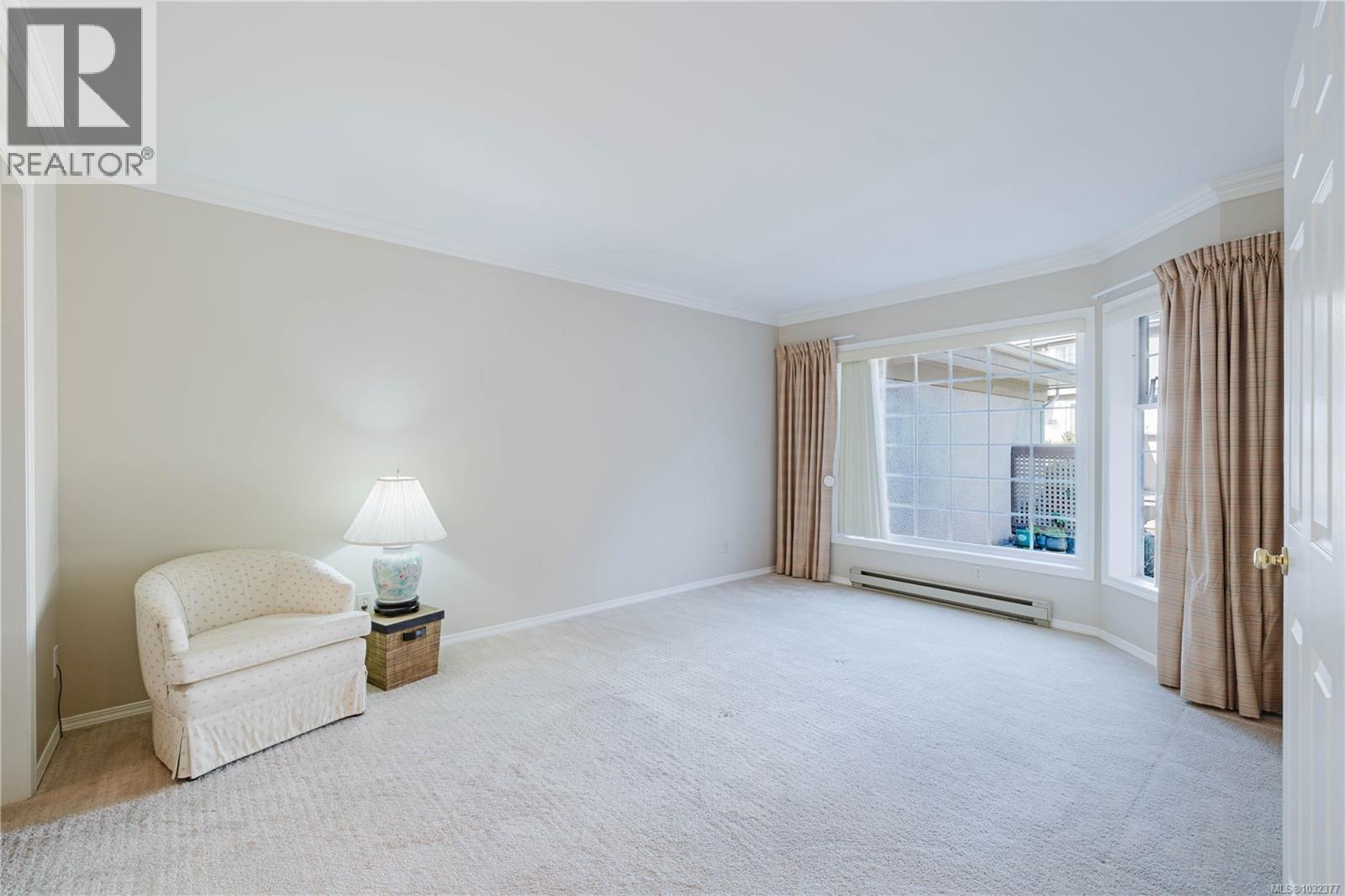 #4 901 Kentwood Lane - 16