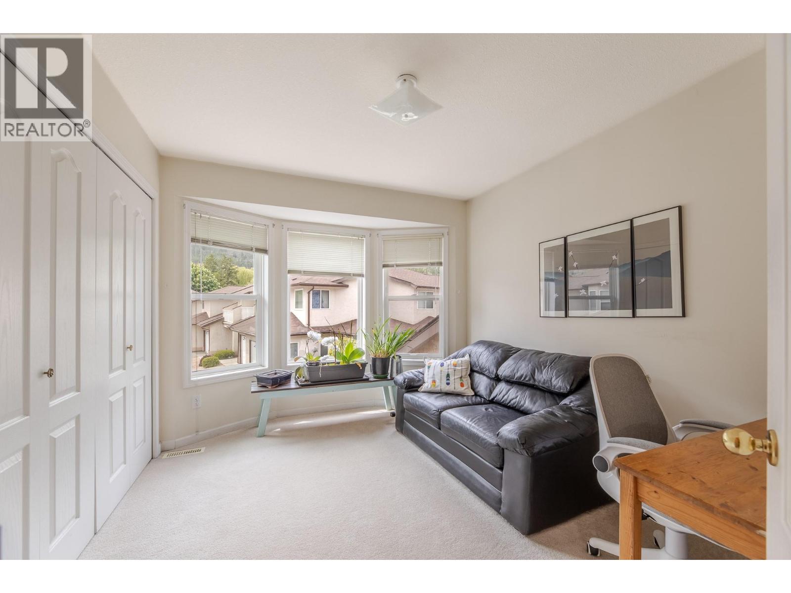 #12 5050 13th Avenue - 30