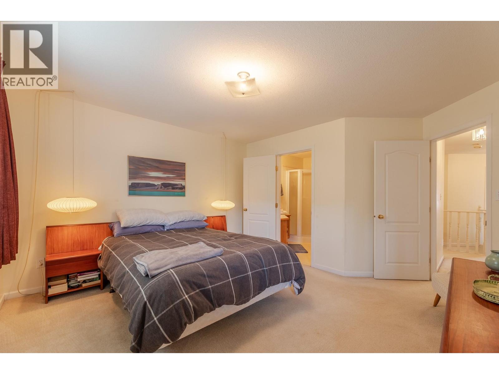 #12 5050 13th Avenue - 22