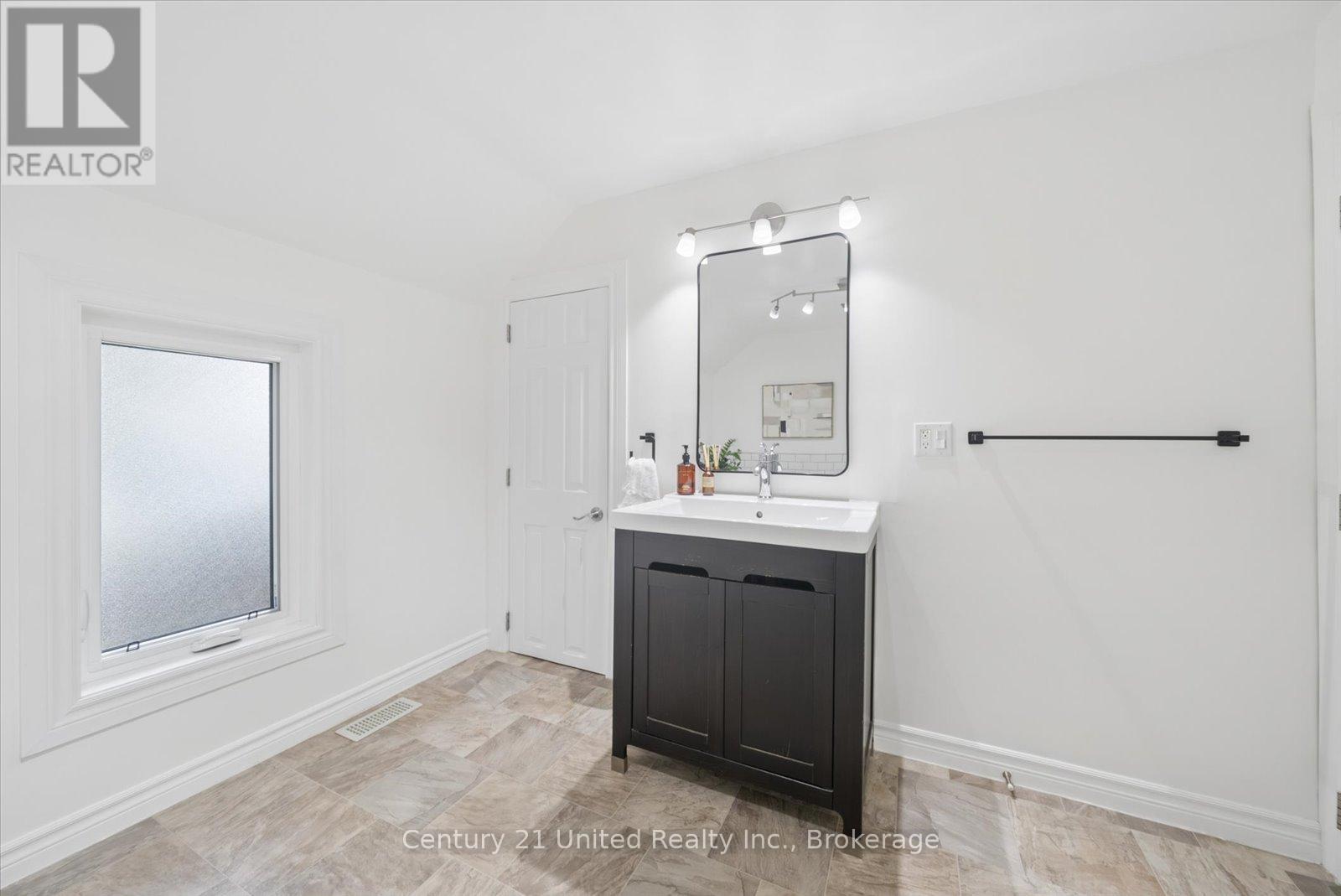 113 PRINCESS STREET - 33