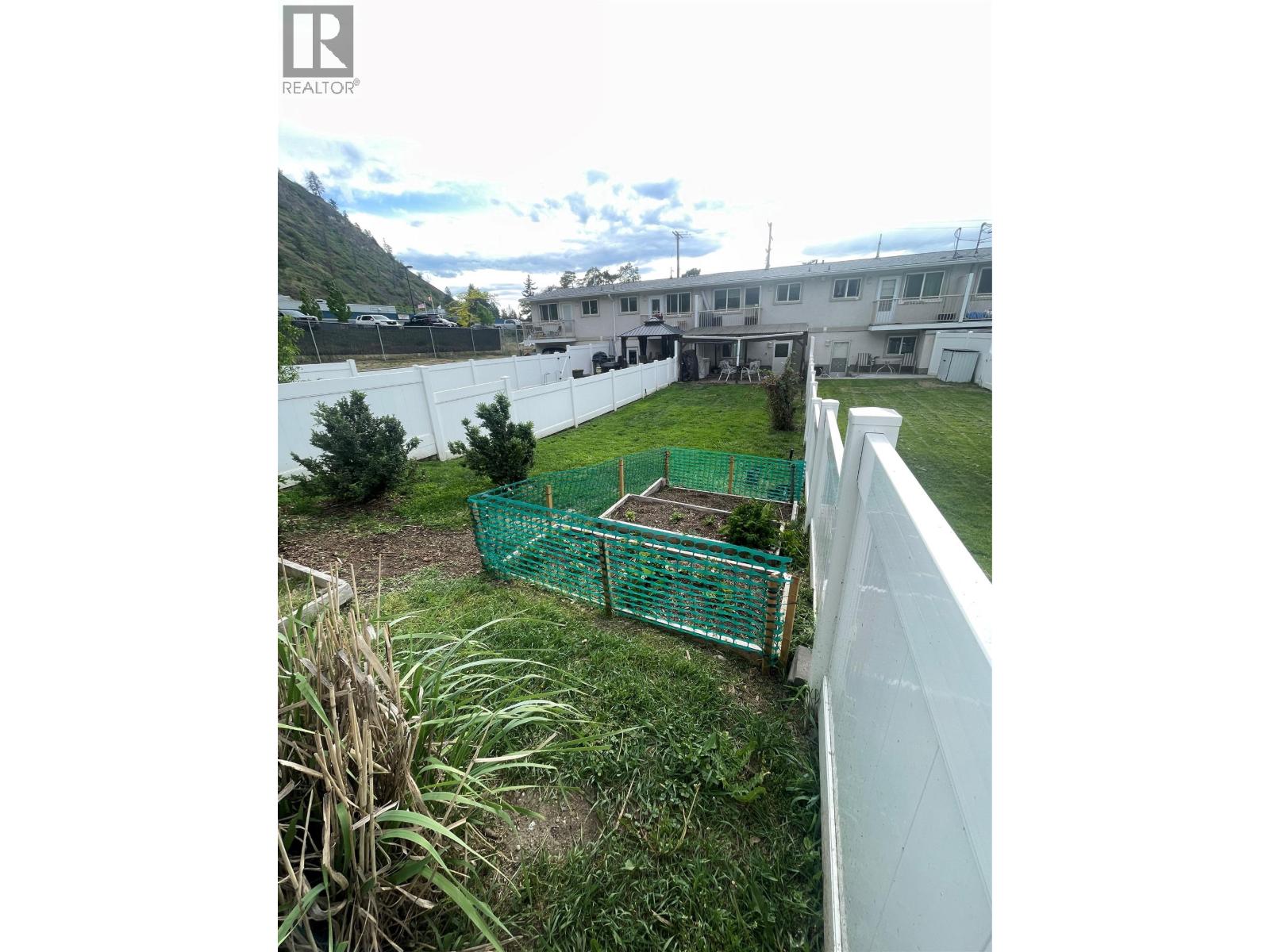 2745 Cameron Road - 34
