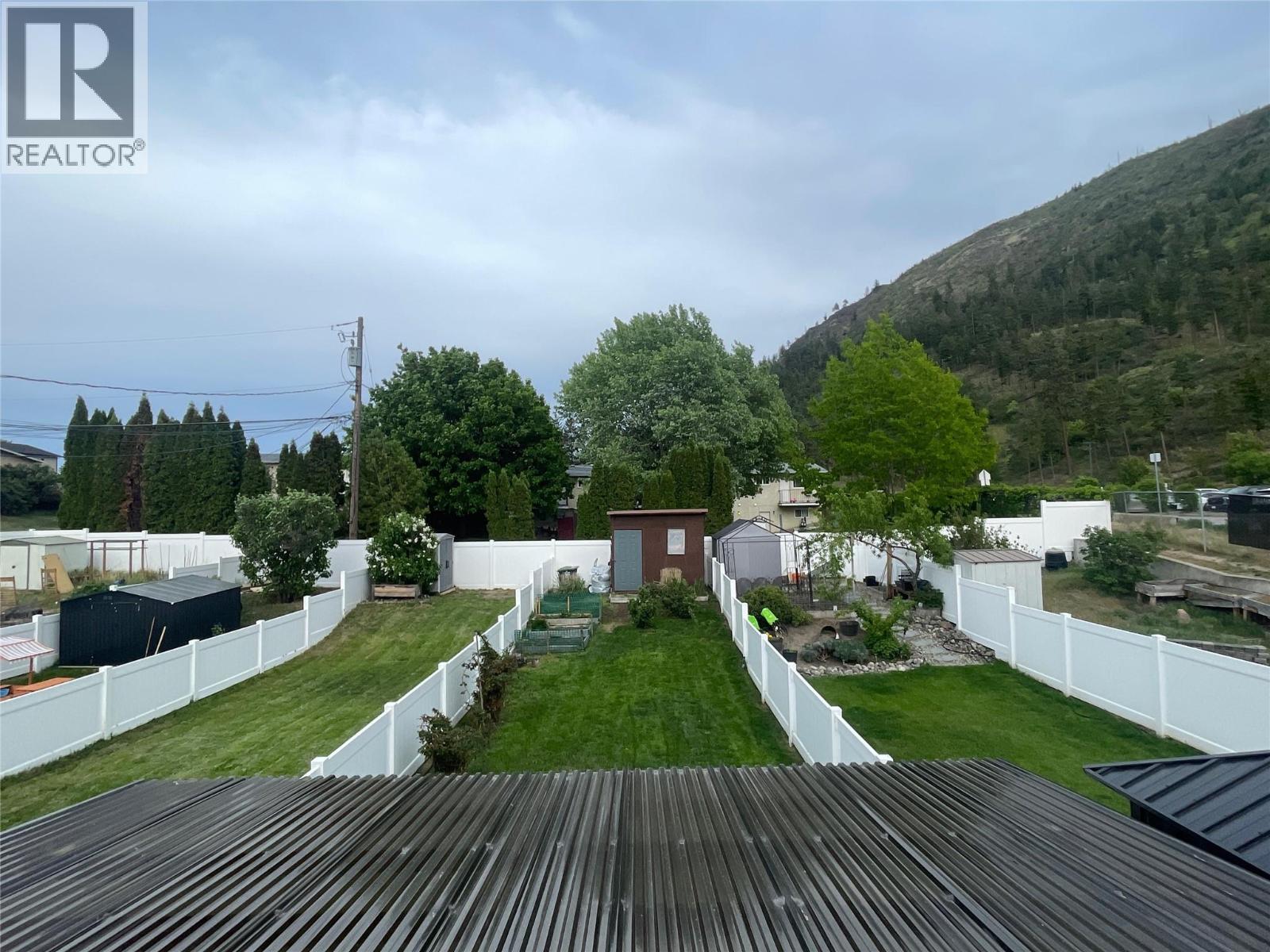 2745 Cameron Road - 32
