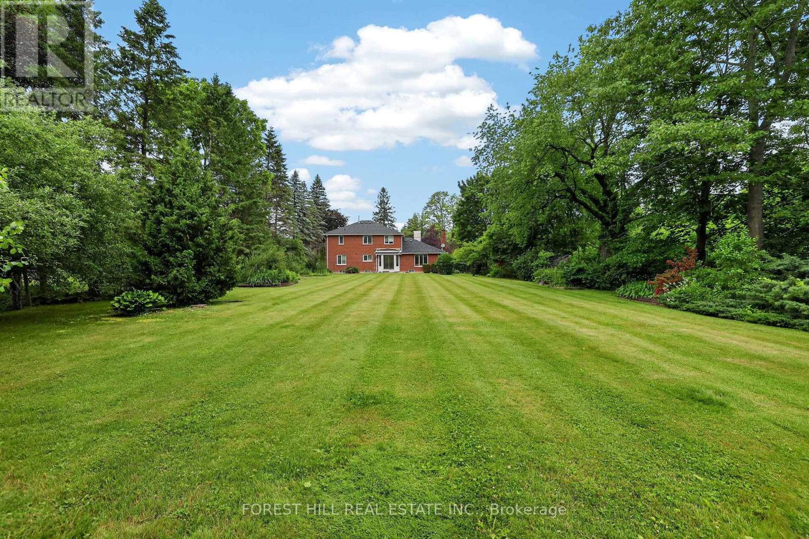 157 EAST HUMBER DRIVE - 10