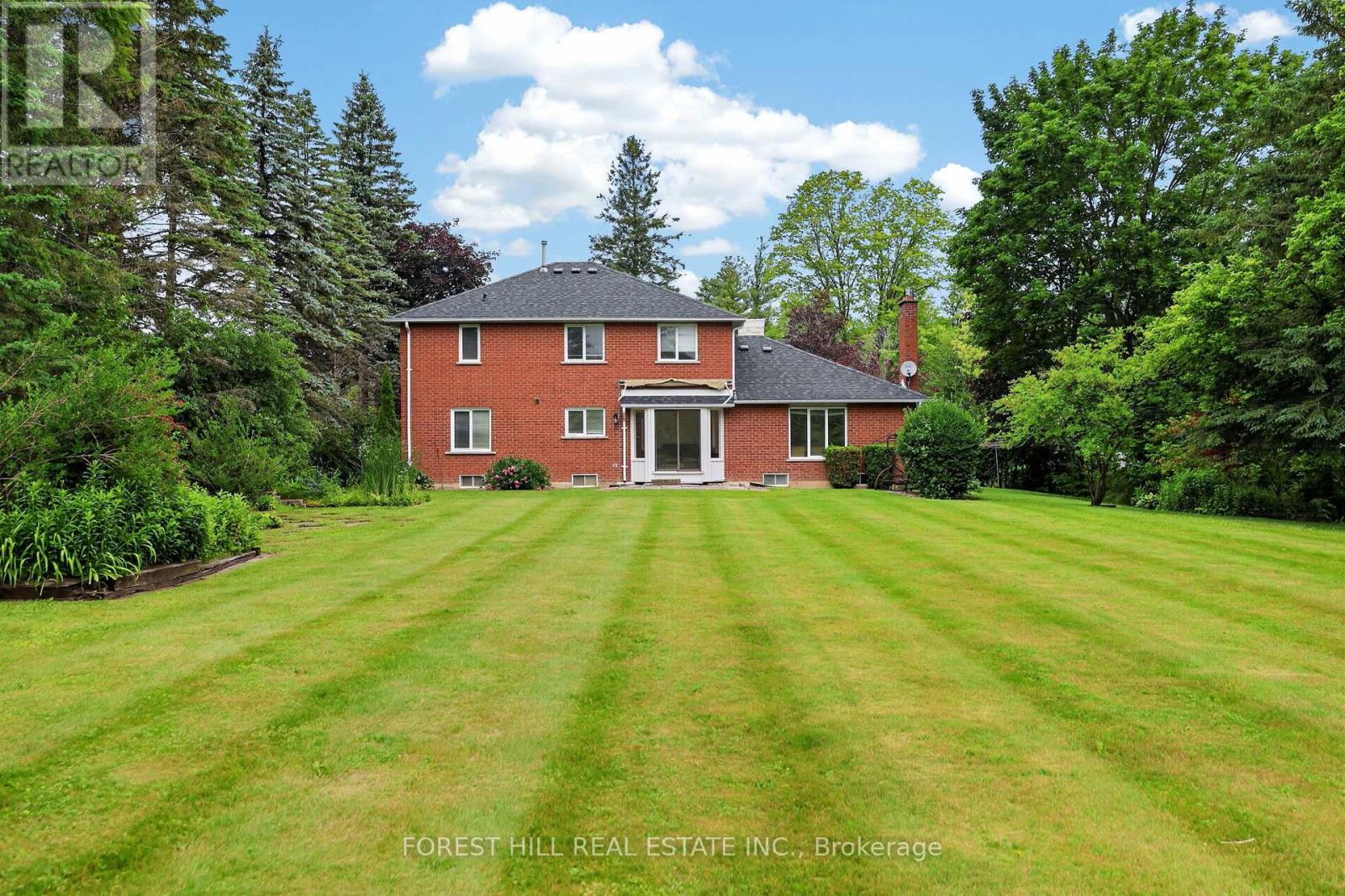 157 EAST HUMBER DRIVE - 5