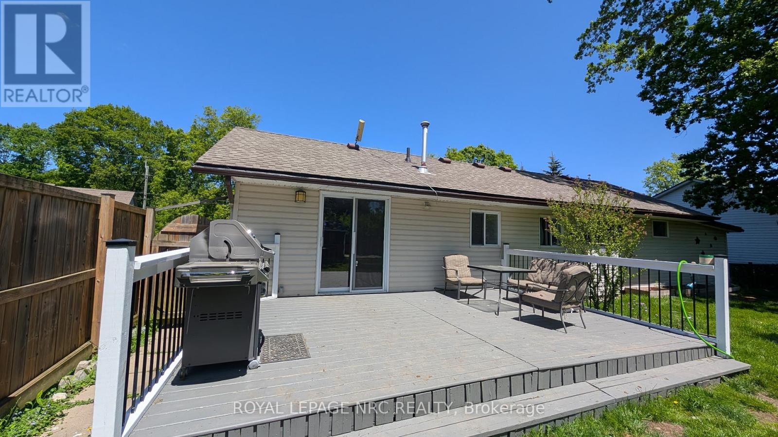 3093 HYMAN AVENUE - 32