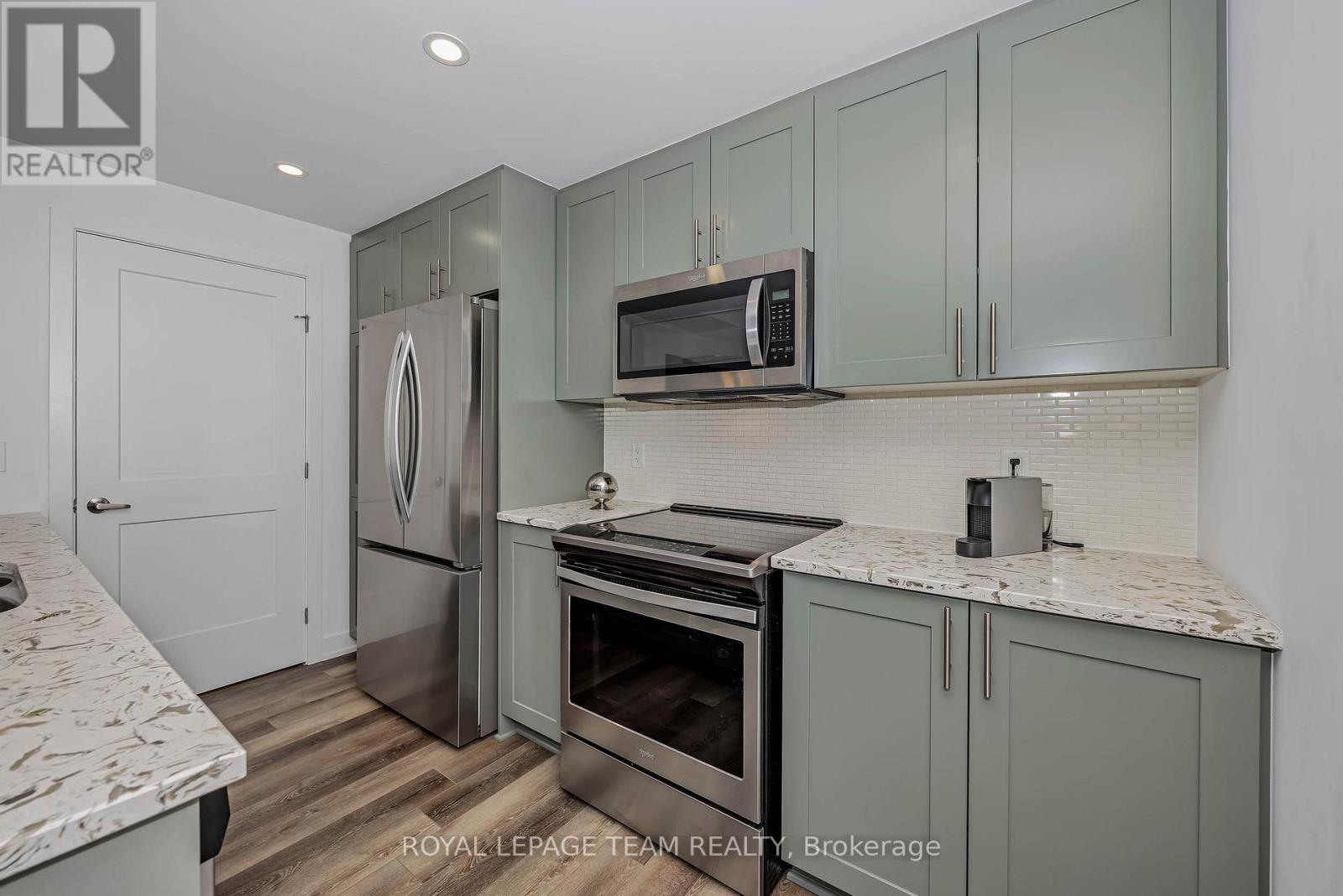 121 FAIRWEATHER STREET - 13