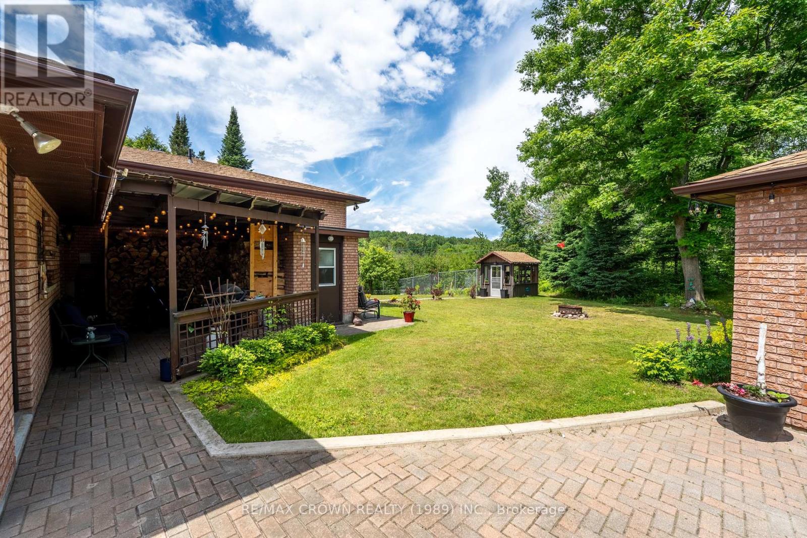 789 LAURENTIAN AVENUE - 39