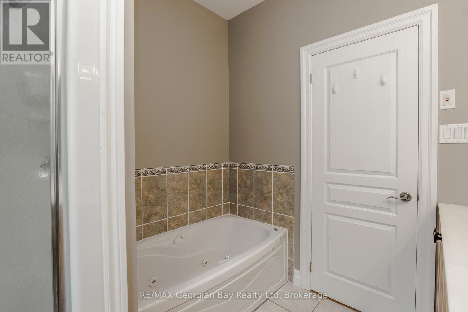 422 ABERDEEN BOULEVARD - 19