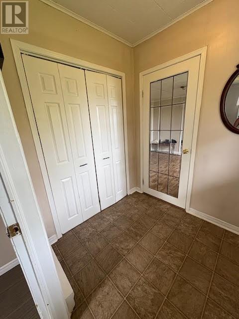9 Buttons Hill - 18