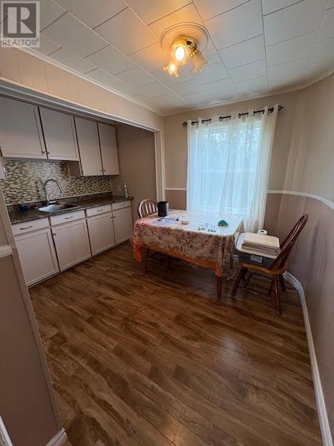 9 Buttons Hill - 21