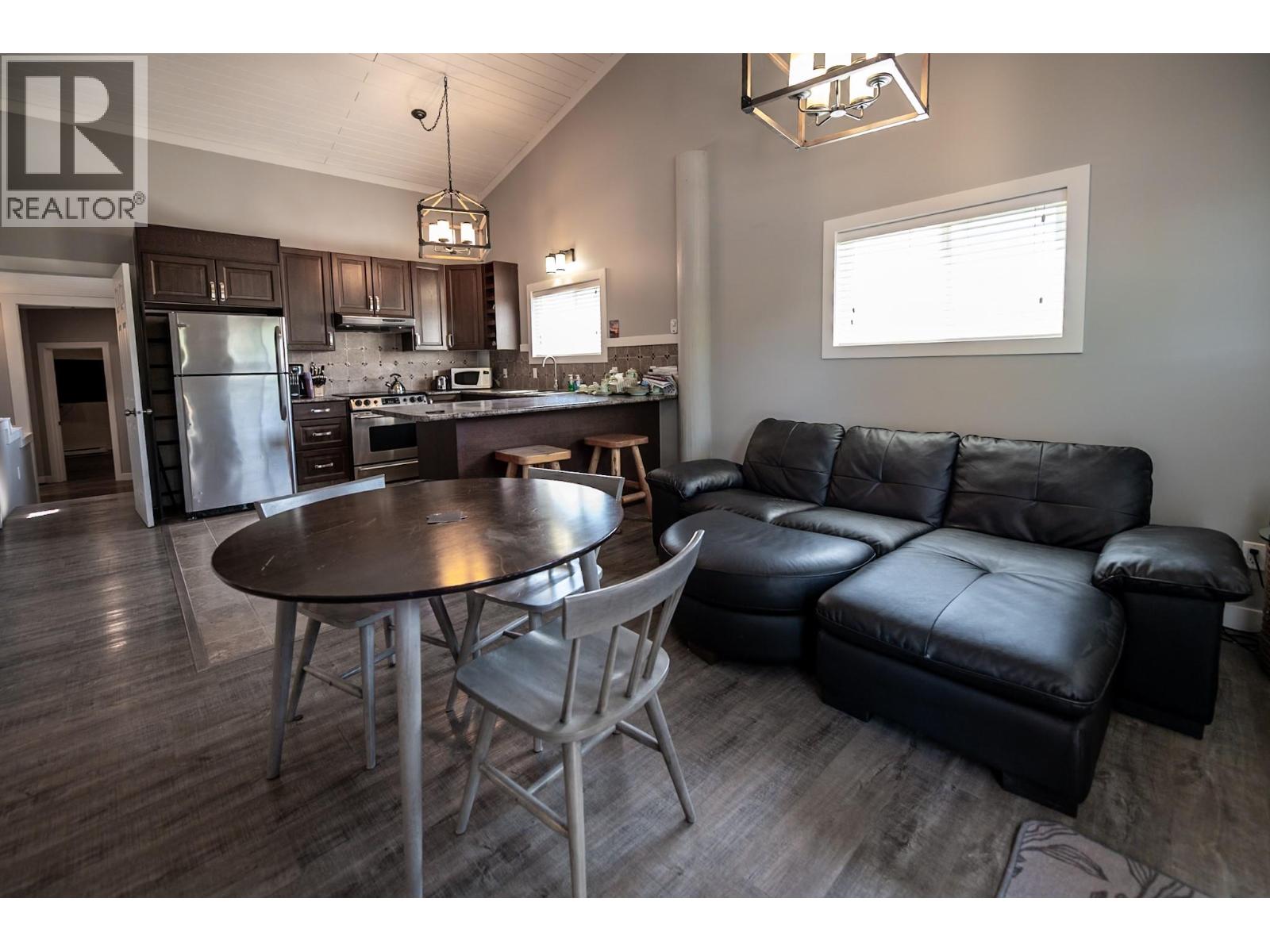 8898 Grainger Road - 10