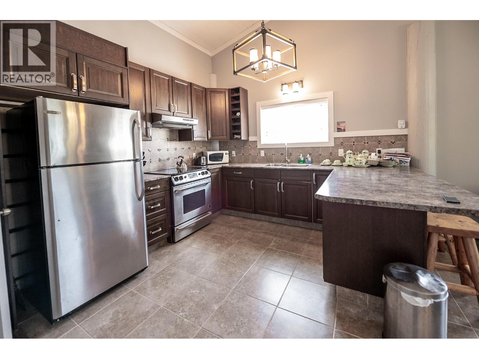 8898 Grainger Road - 5