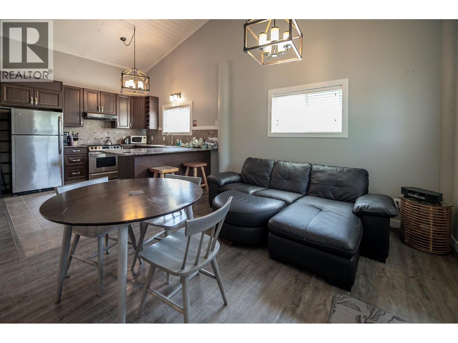 8898 Grainger Road - 4
