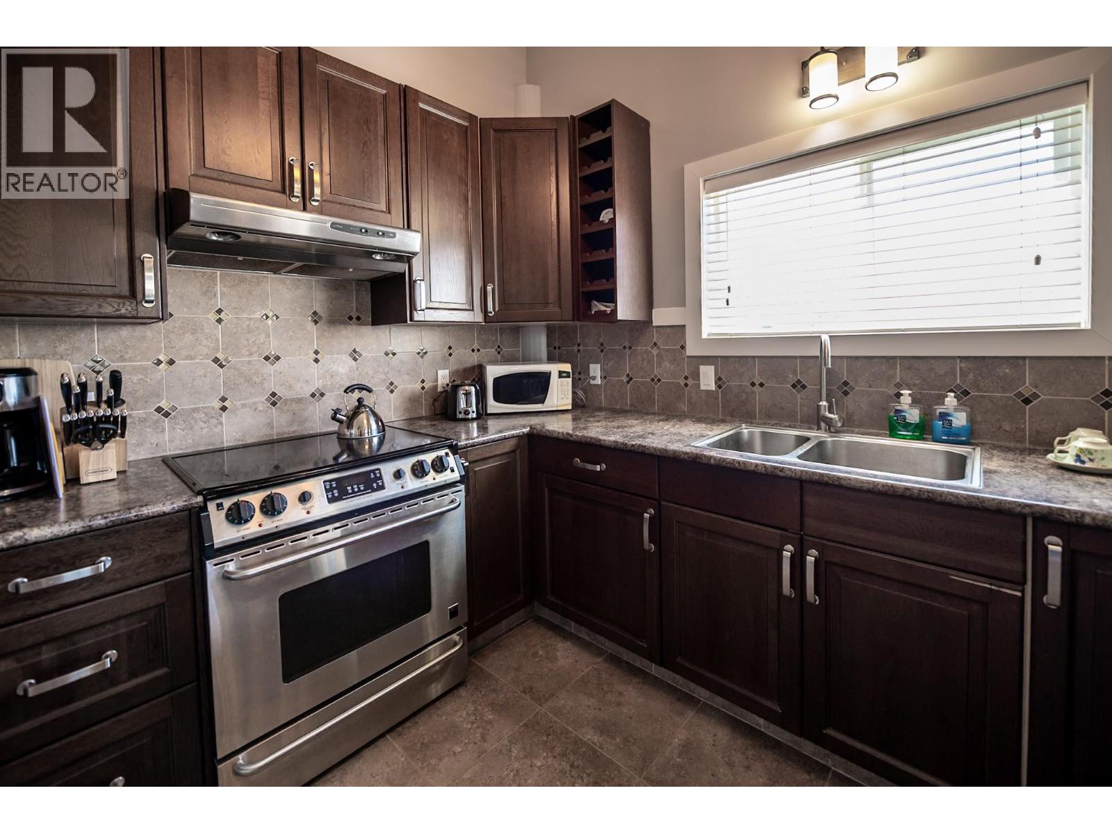 8898 Grainger Road - 9