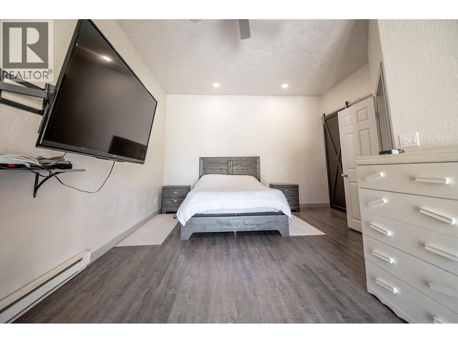8898 Grainger Road - 18