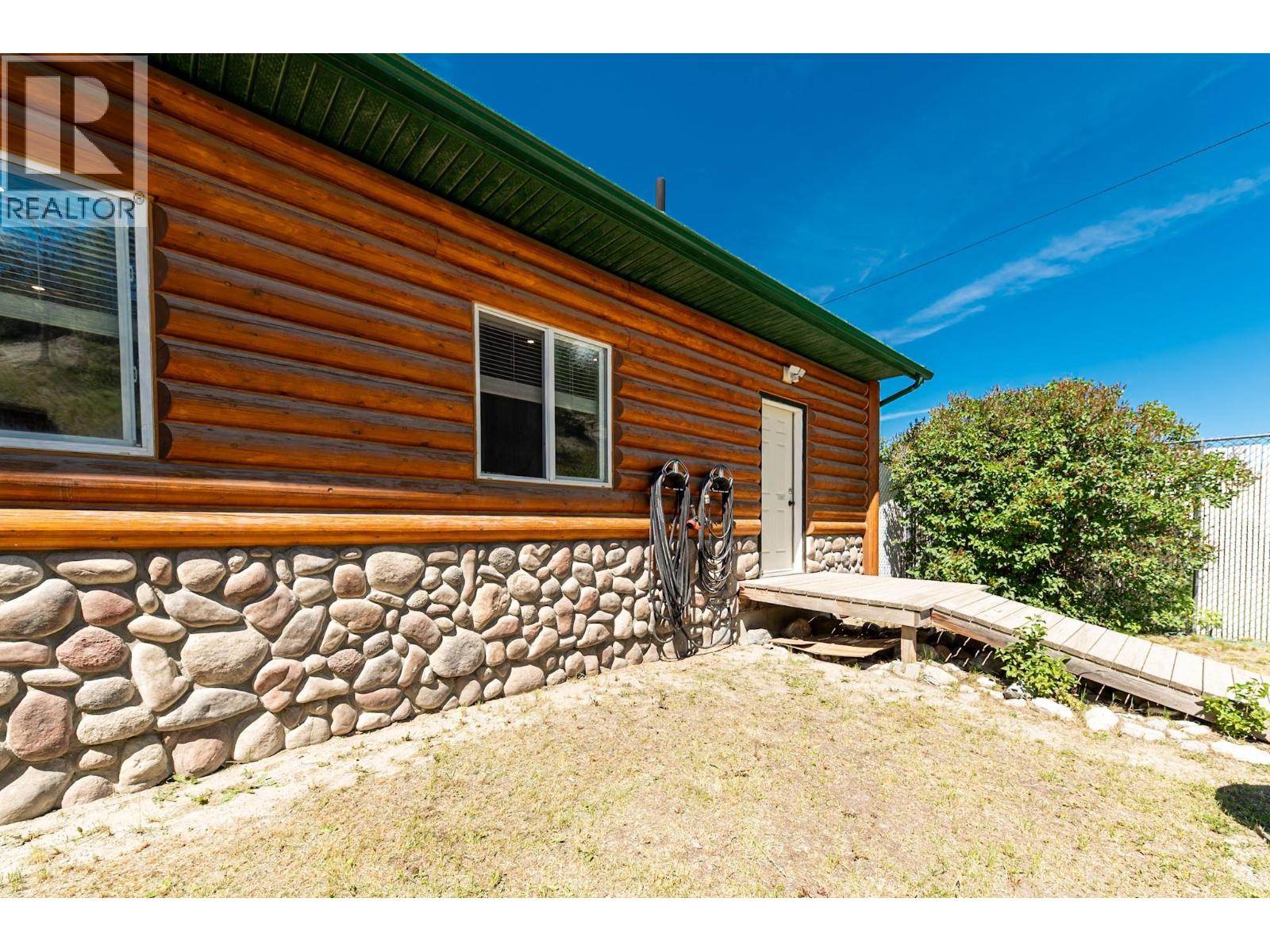 8898 Grainger Road - 32