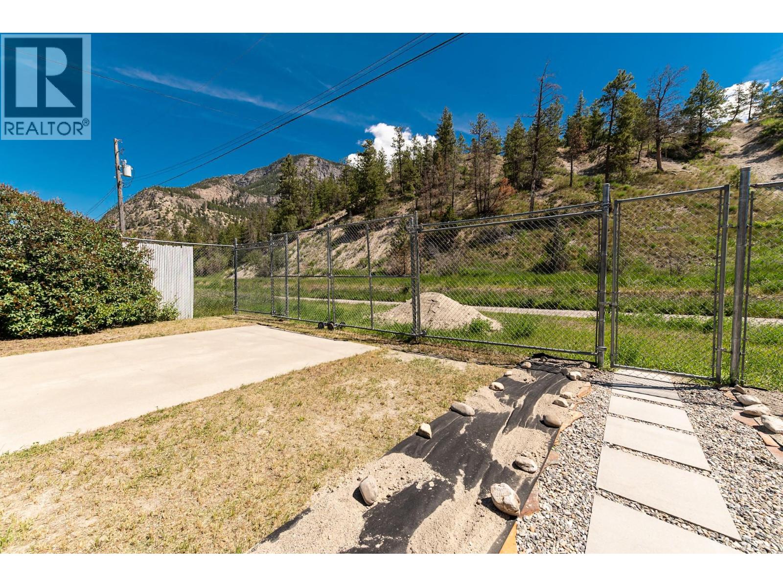 8898 Grainger Road - 27