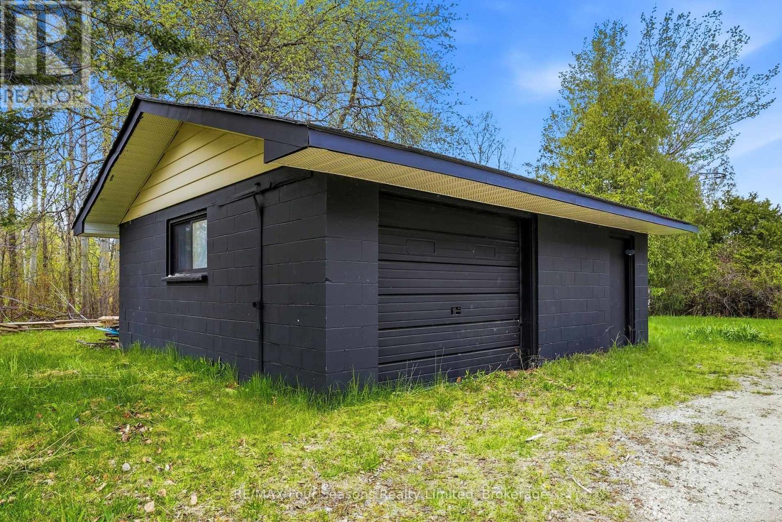 220 HIDDEN LAKE ROAD - 10