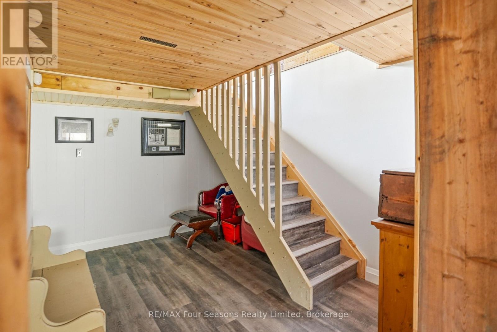 220 HIDDEN LAKE ROAD - 21
