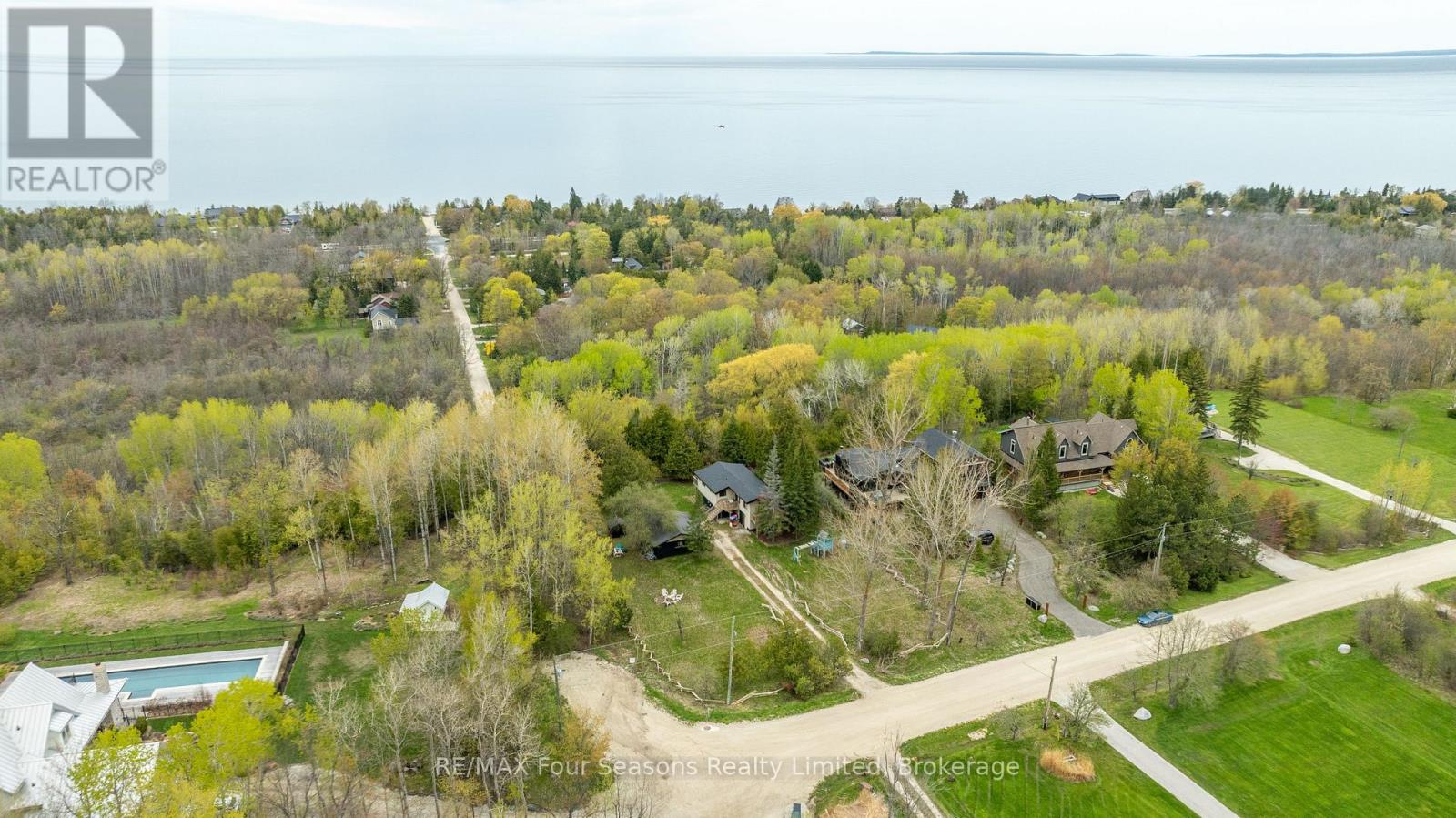 220 HIDDEN LAKE ROAD - 3