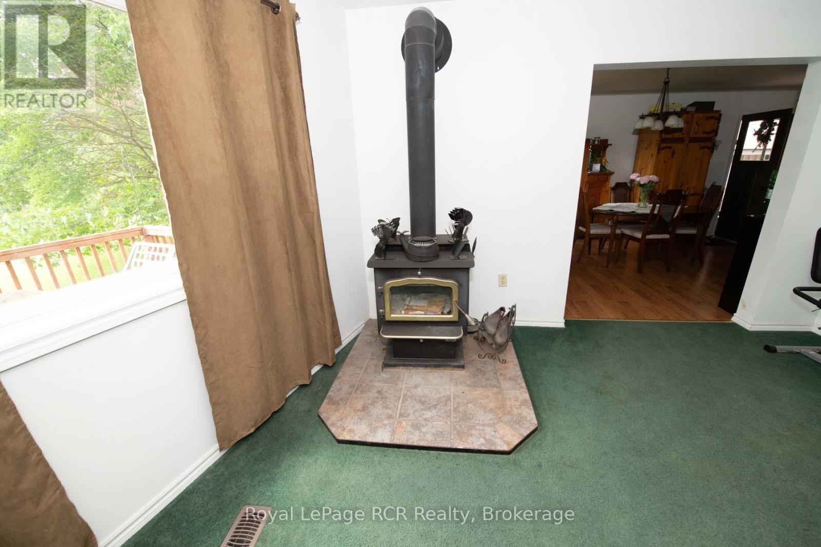7589 HIGHWAY 89 E - 27