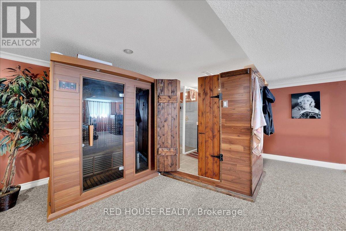 32 MCLEISH DRIVE - 25