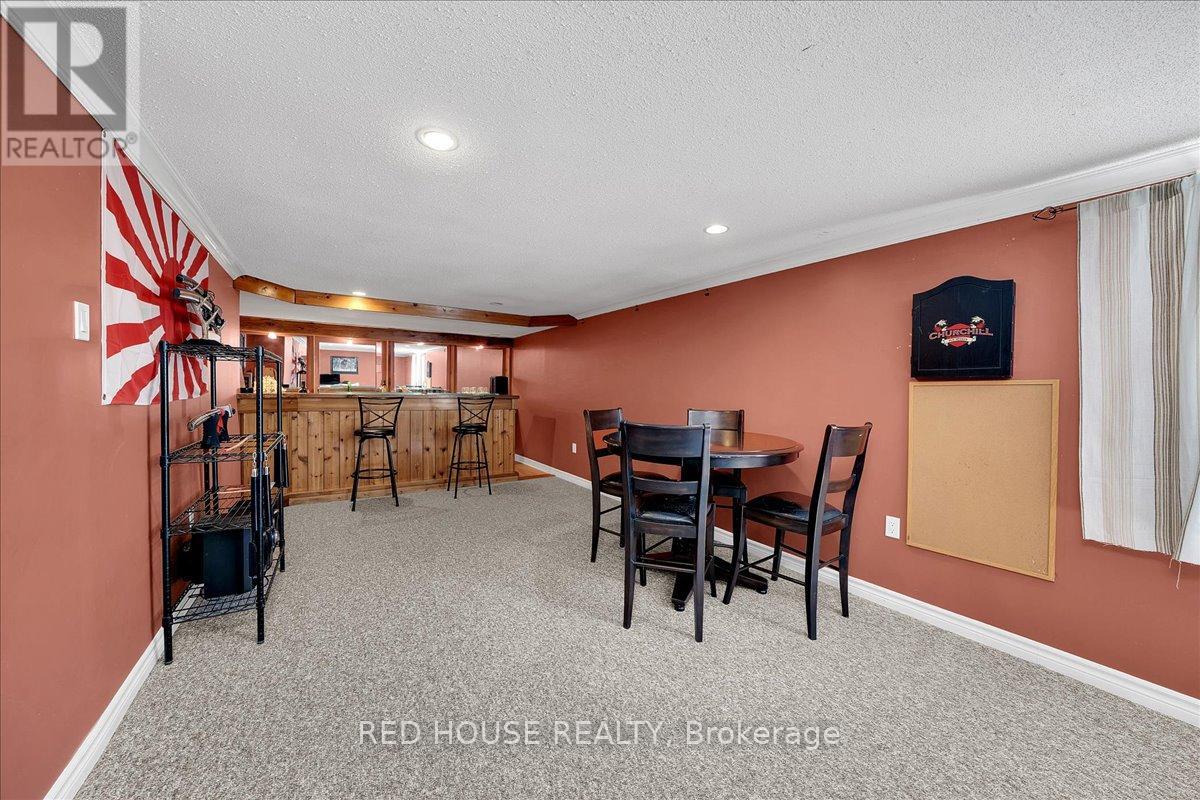 32 MCLEISH DRIVE - 29