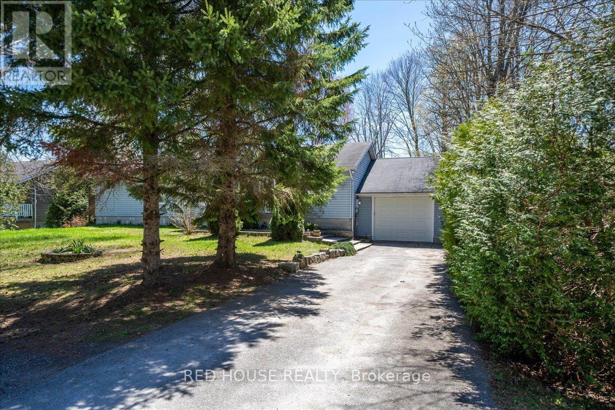 32 MCLEISH DRIVE - 3