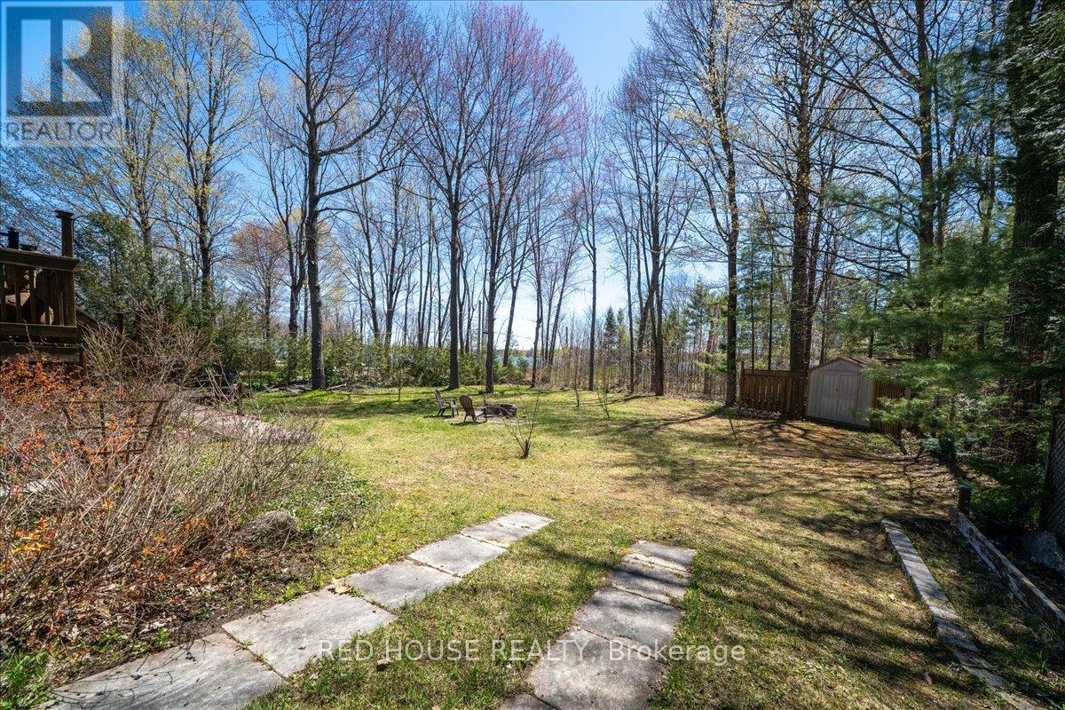 32 MCLEISH DRIVE - 32