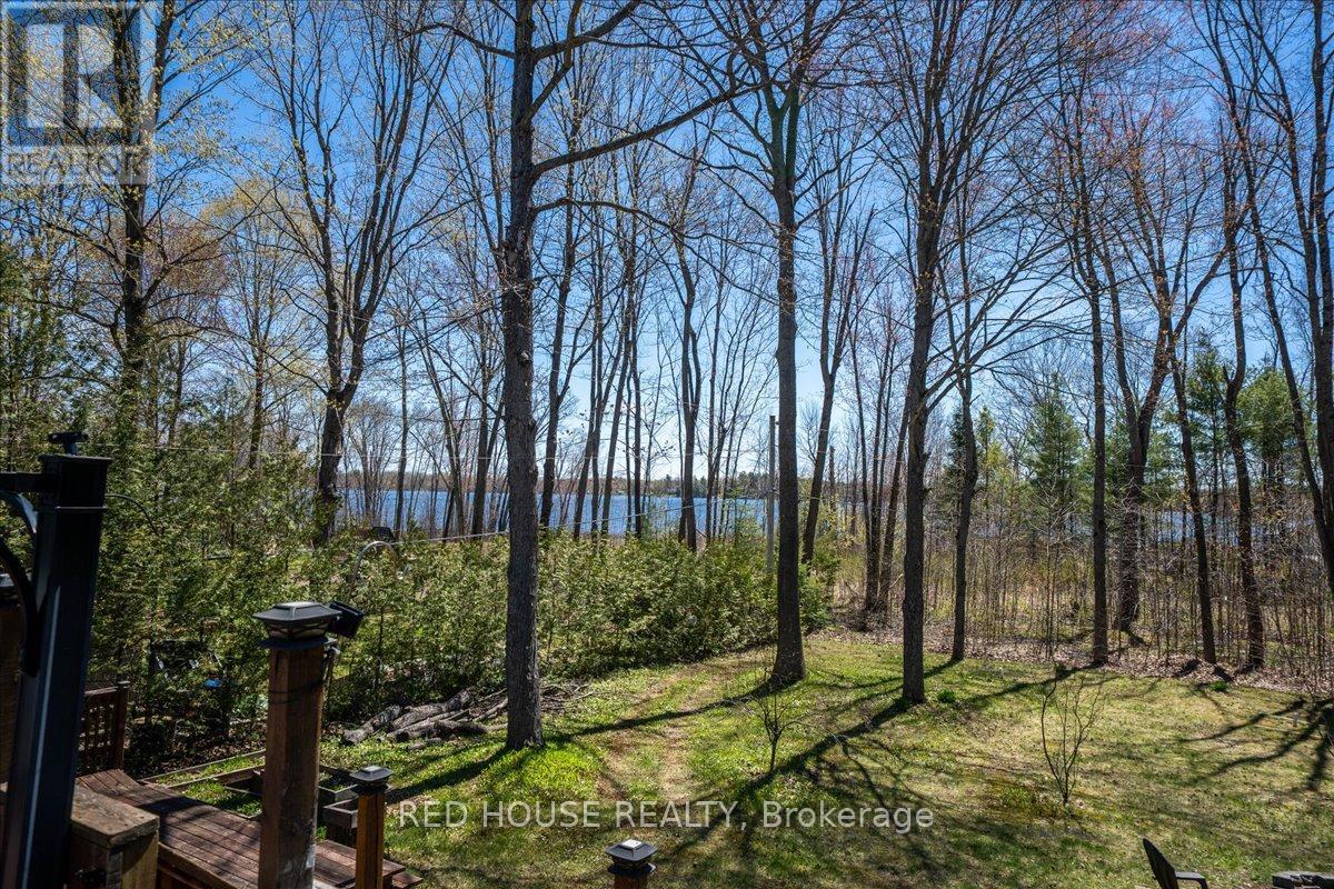 32 MCLEISH DRIVE - 35