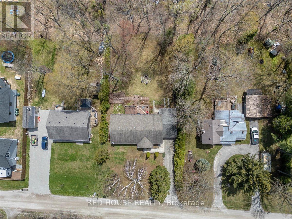 32 MCLEISH DRIVE - 36