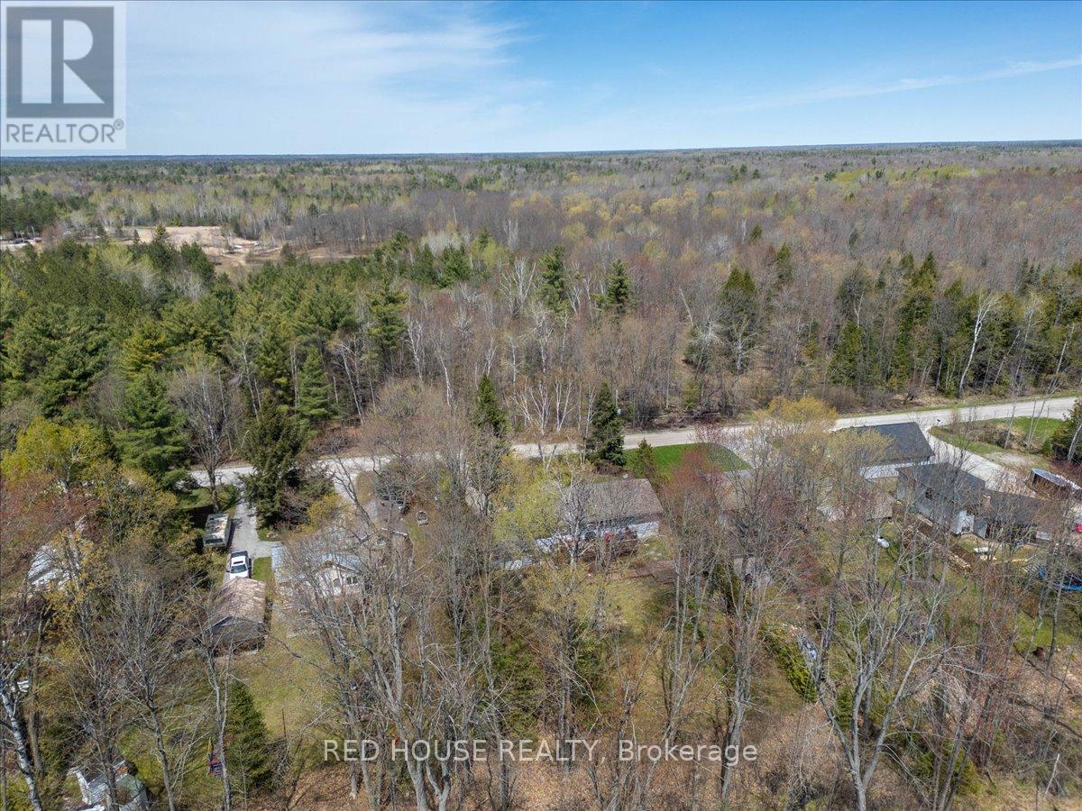 32 MCLEISH DRIVE - 37