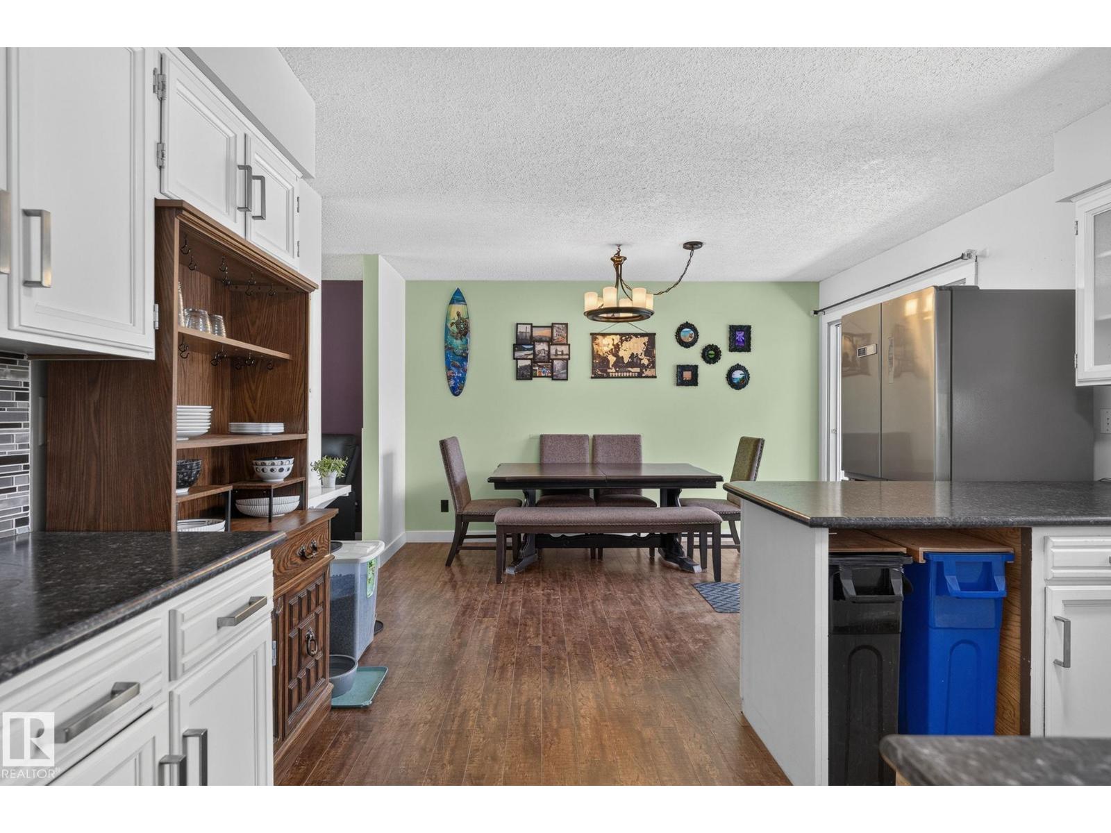 8517 95 B AV — photo 13