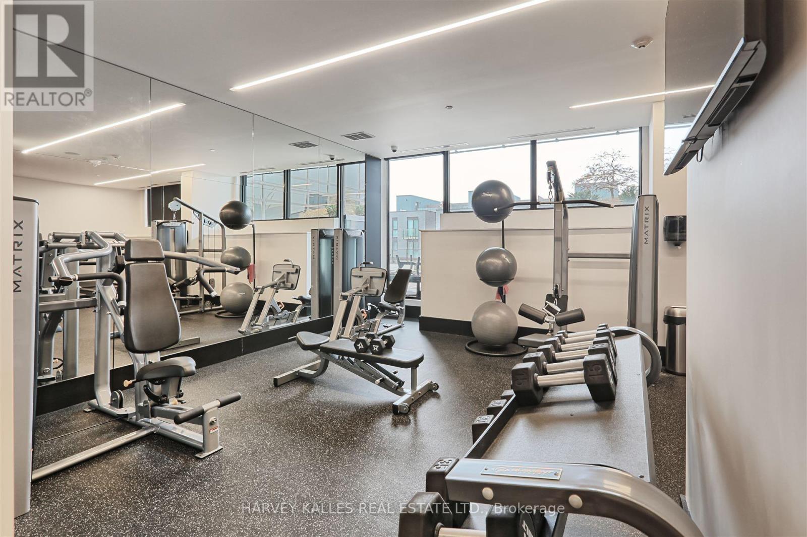 #412 4208 DUNDAS STREET W - 28