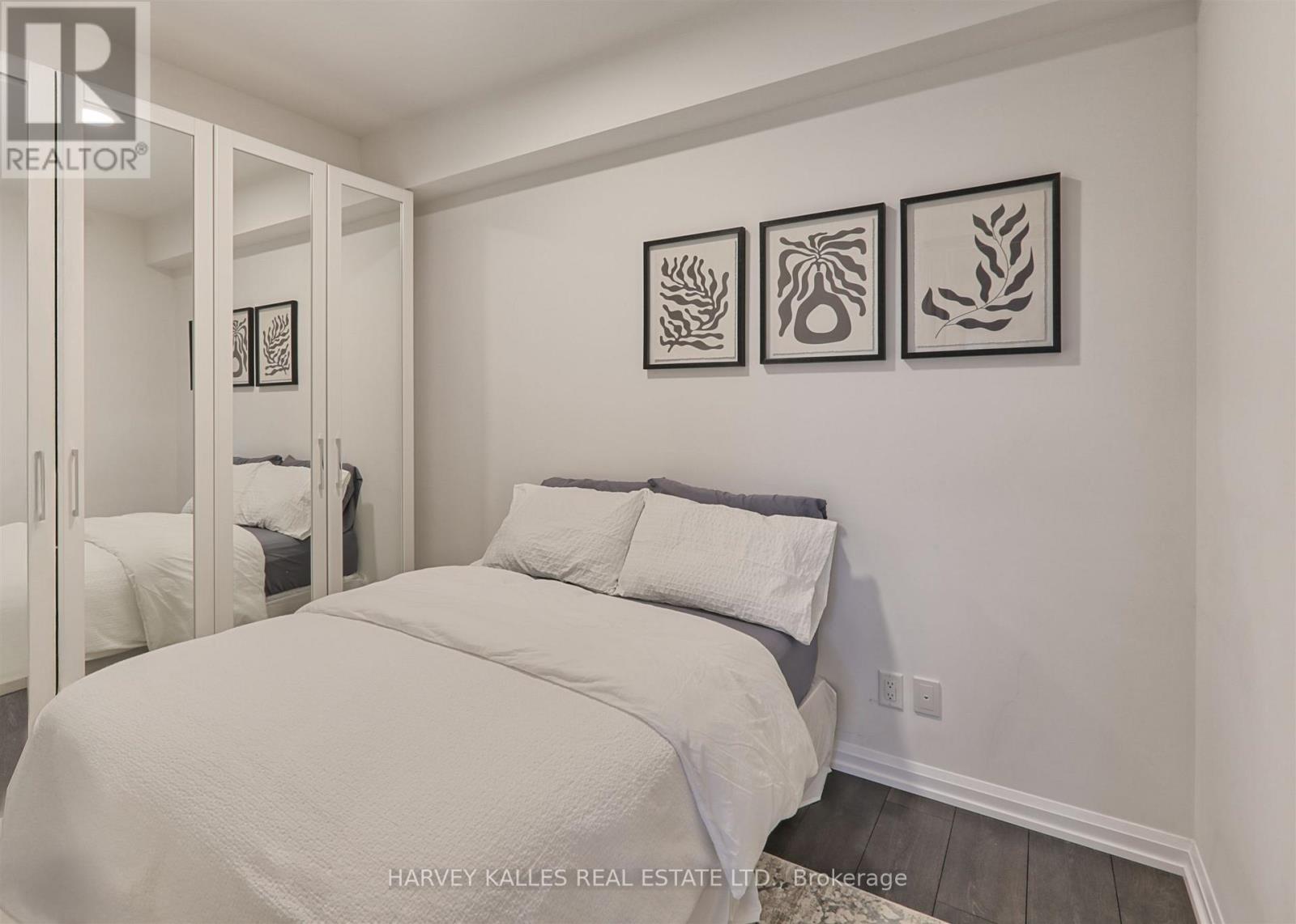 #412 4208 DUNDAS STREET W - 24